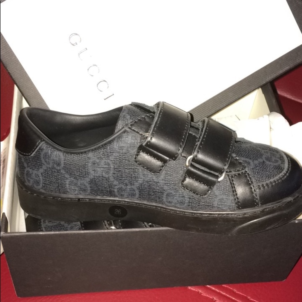 Gucci kid shoe